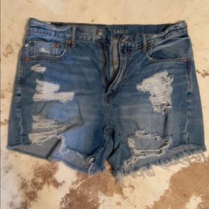 American eagle 90s boyfriend shorts distressed